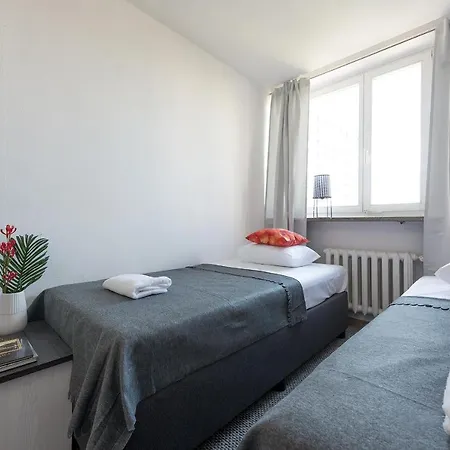 Financial Center Serviced P&o Apartment Warsaw